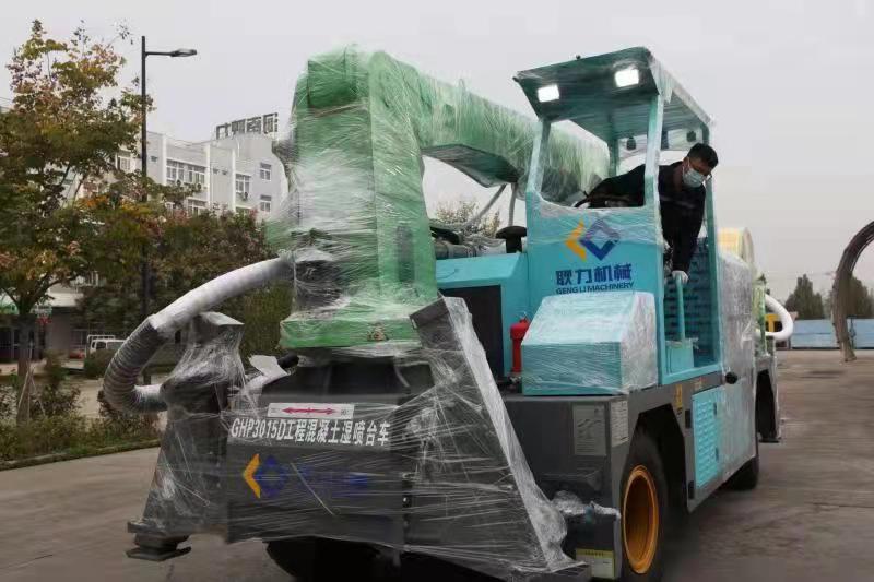 耿力湿喷台车出口几内亚！！！